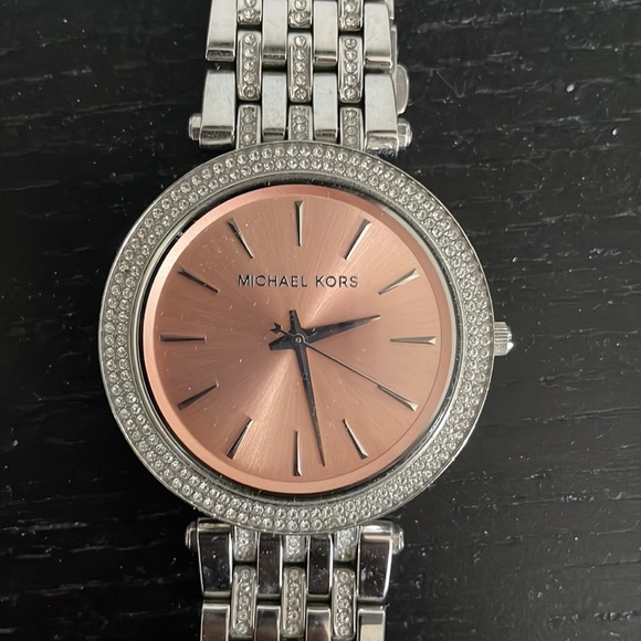 Michael Kors Watch - Picture 2 of 7